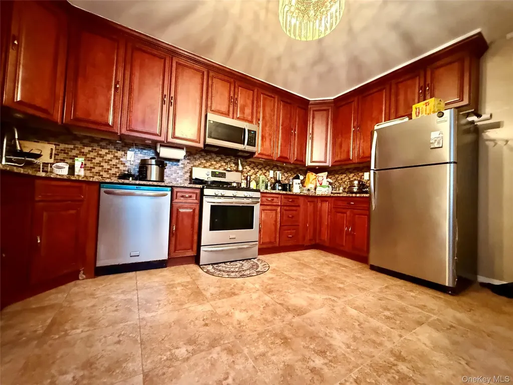 54-05 68th Street Maspeth NY 11378