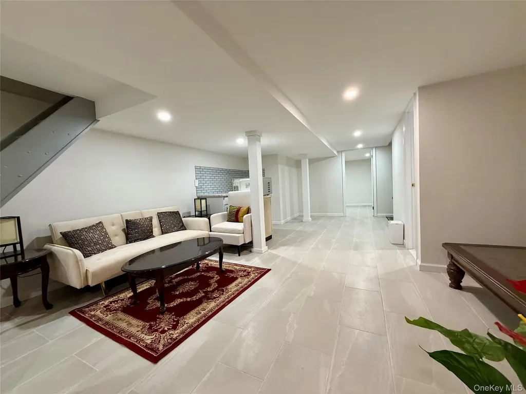 54-05 68th Street Maspeth NY 11378