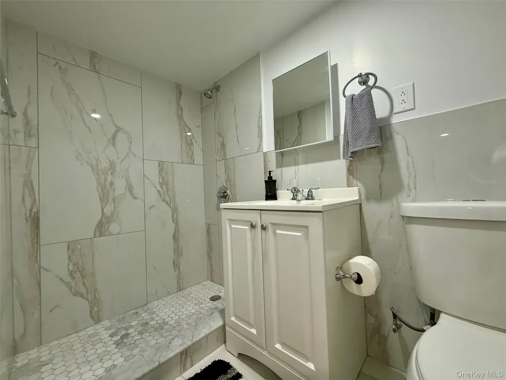 54-05 68th Street Maspeth NY 11378