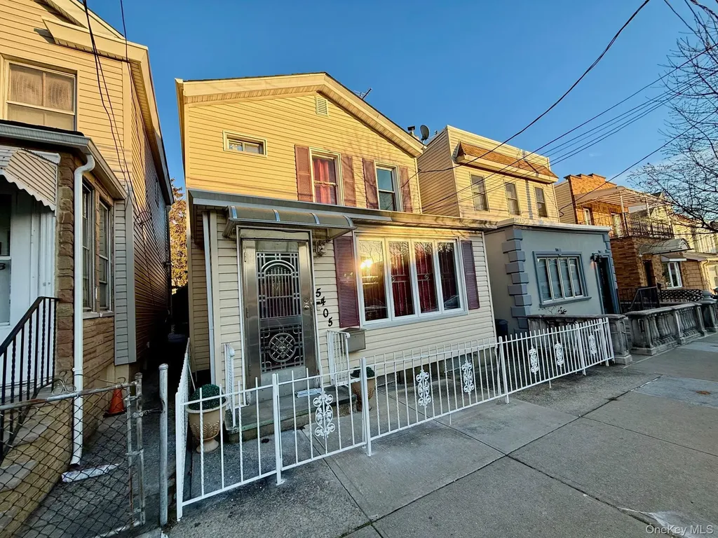 54-05 68th Street Maspeth NY 11378
