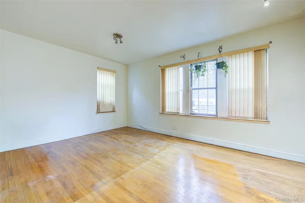 6 Burns Street Forest Hills NY 11375