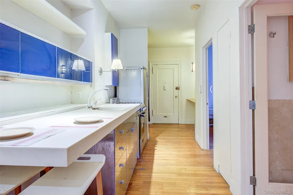 6 Burns Street Forest Hills NY 11375