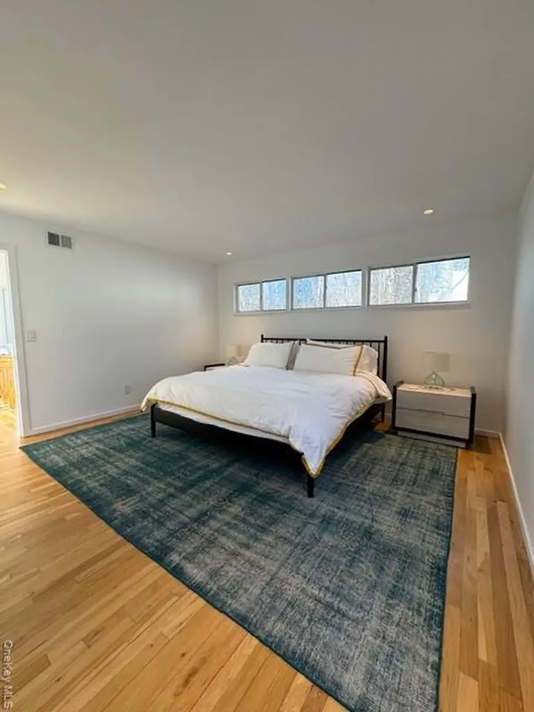 14 Park Circle Quogue NY 11959