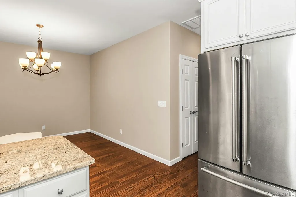 28 Spring Drive Seaford NY 11783