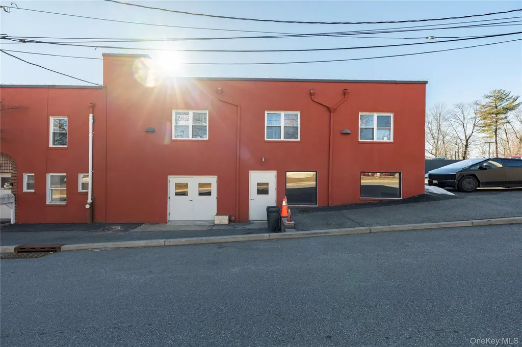 342 Lexington Avenue Mount Kisco NY 10549