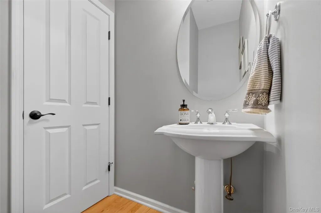 310 Bridgeview Drive Poughkeepsie NY 12601