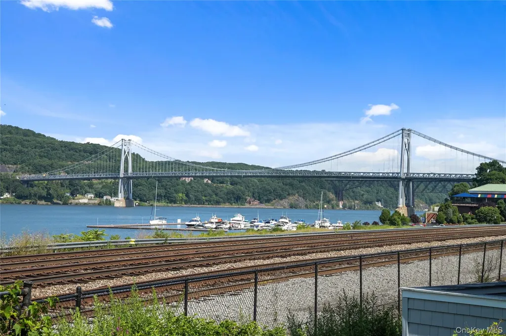 310 Bridgeview Drive Poughkeepsie NY 12601