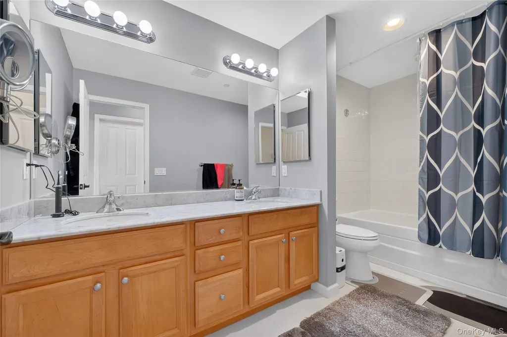 310 Bridgeview Drive Poughkeepsie NY 12601