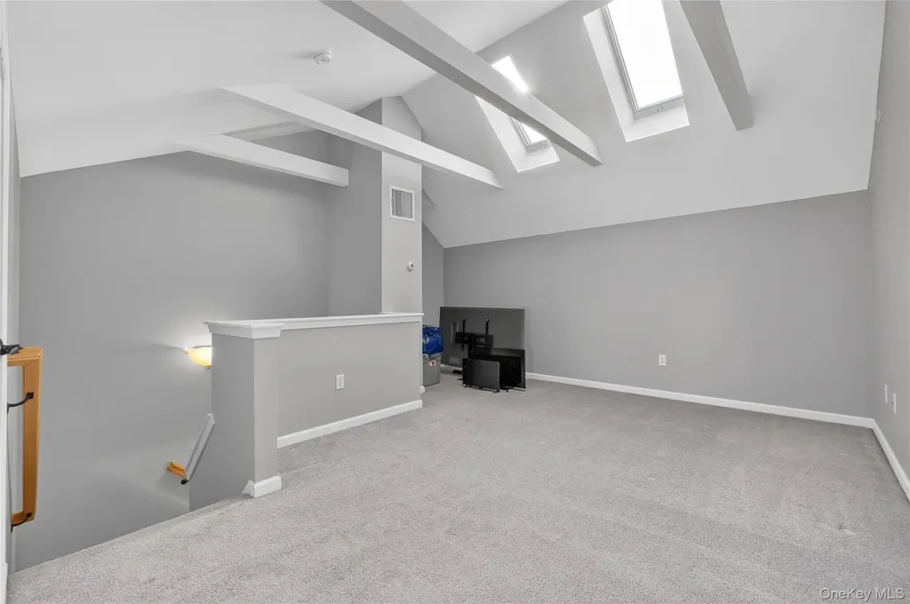 310 Bridgeview Drive Poughkeepsie NY 12601