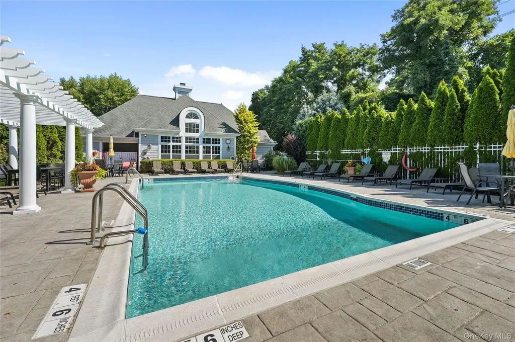 310 Bridgeview Drive Poughkeepsie NY 12601