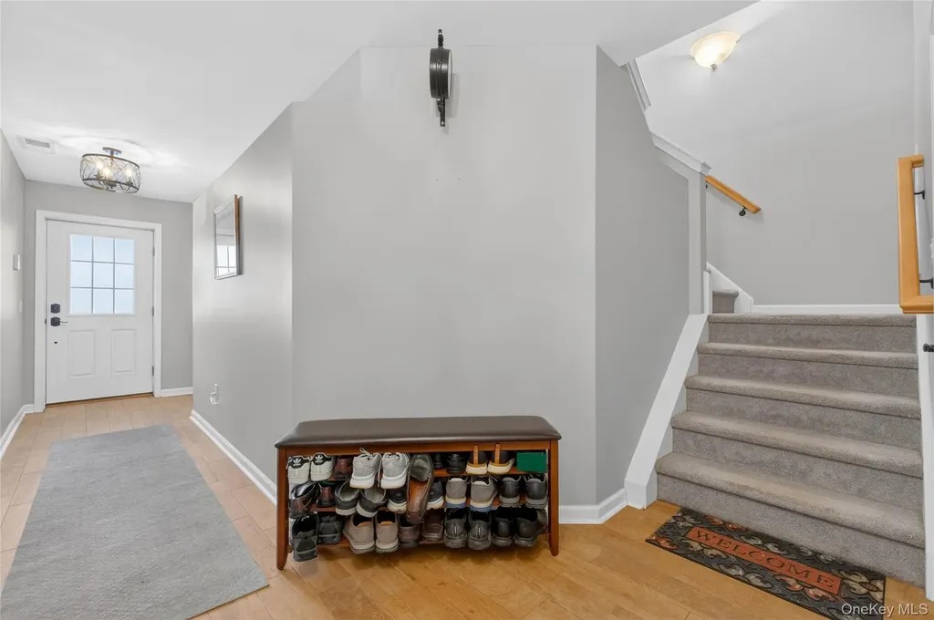 310 Bridgeview Drive Poughkeepsie NY 12601