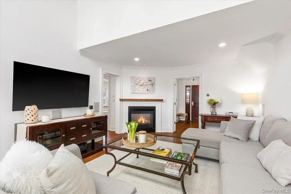 14 Eagles Bluff Rye Brook NY 10573