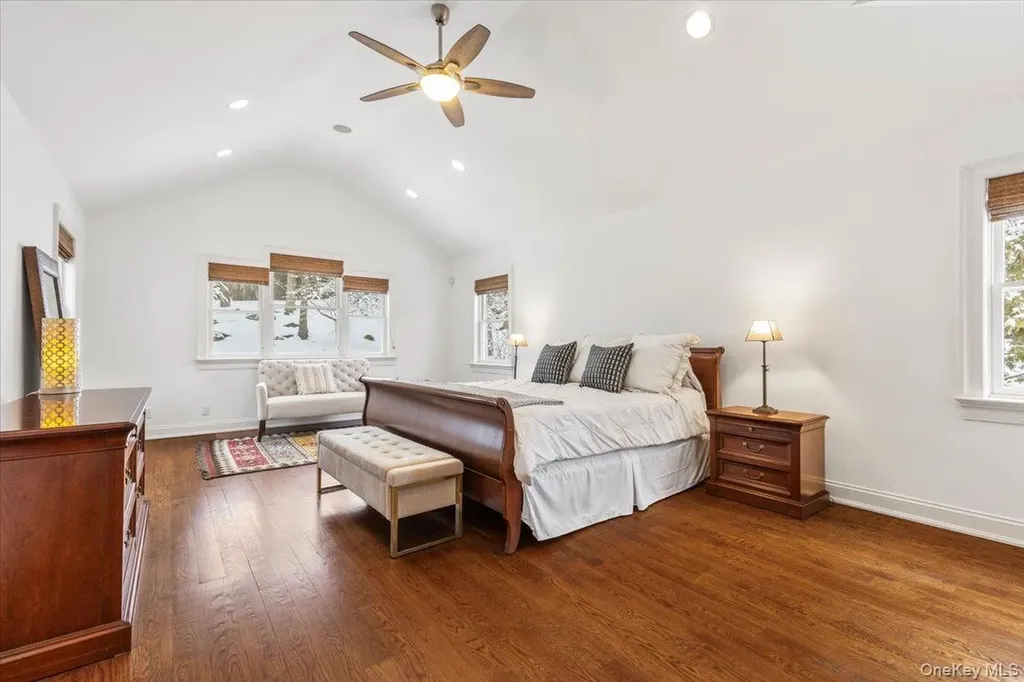 14 Eagles Bluff Rye Brook NY 10573