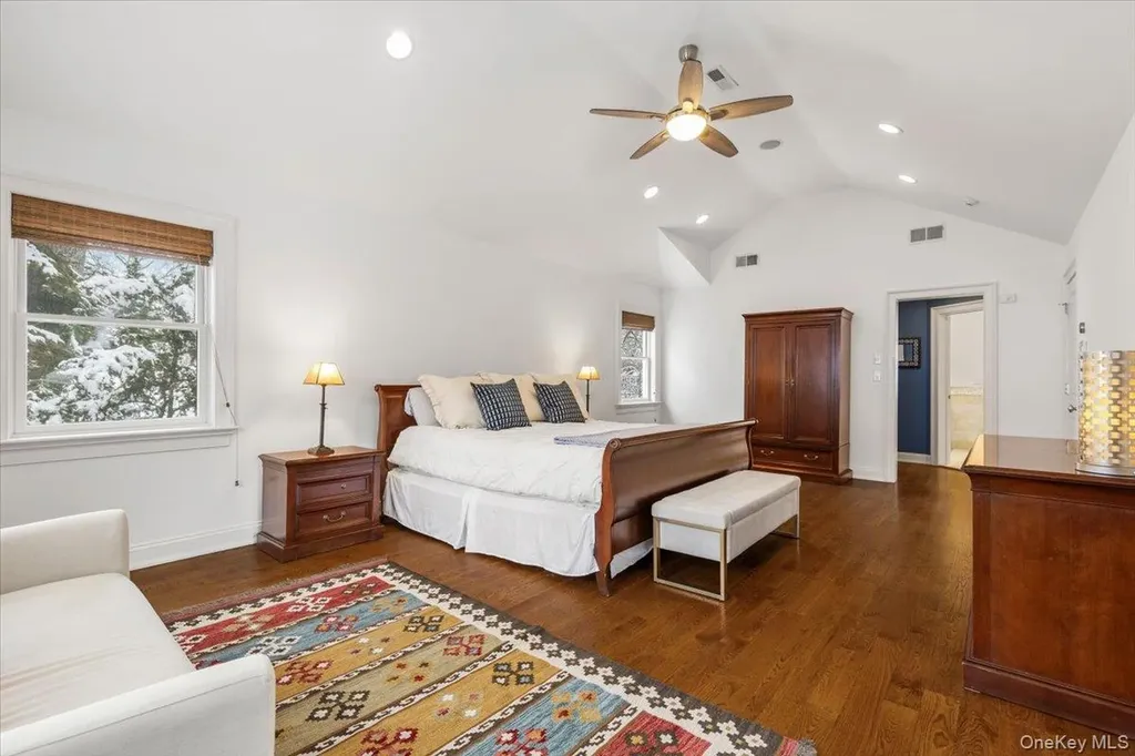 14 Eagles Bluff Rye Brook NY 10573
