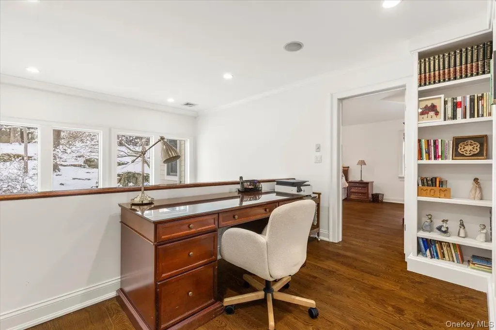 14 Eagles Bluff Rye Brook NY 10573