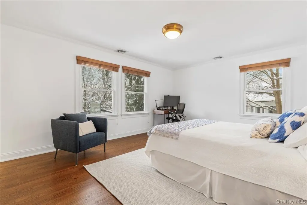 14 Eagles Bluff Rye Brook NY 10573