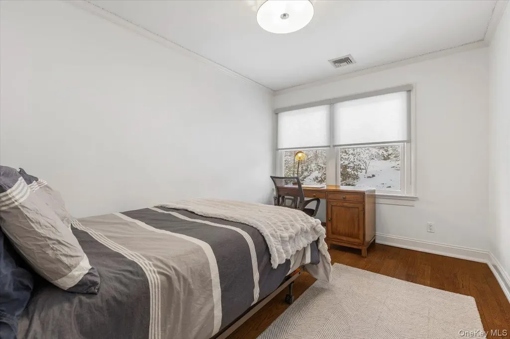 14 Eagles Bluff Rye Brook NY 10573