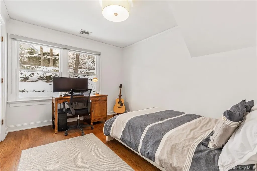 14 Eagles Bluff Rye Brook NY 10573