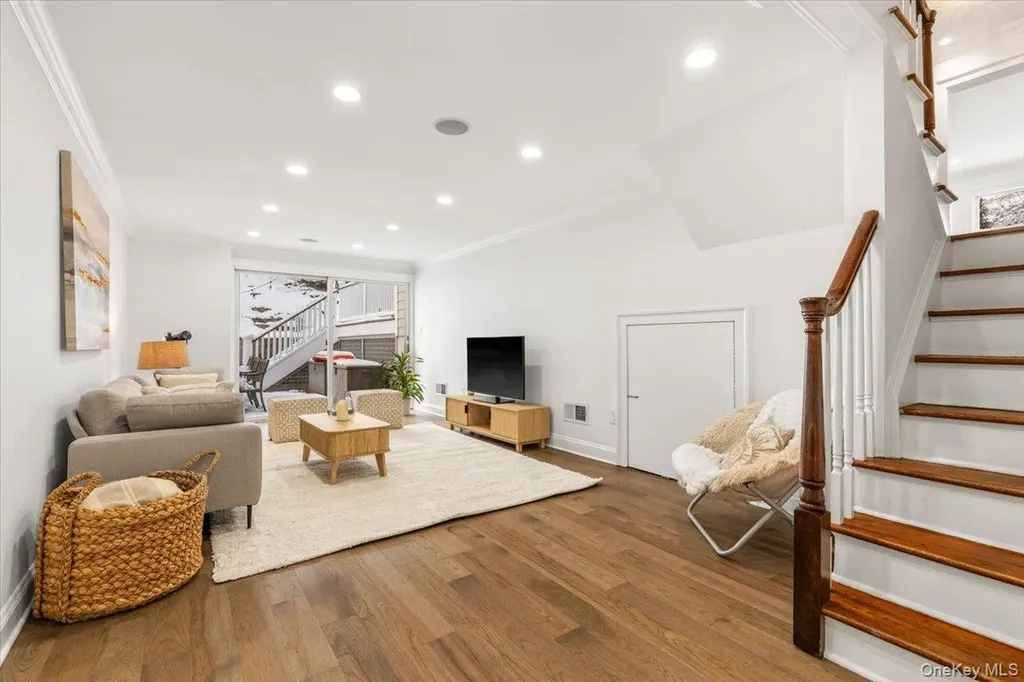 14 Eagles Bluff Rye Brook NY 10573