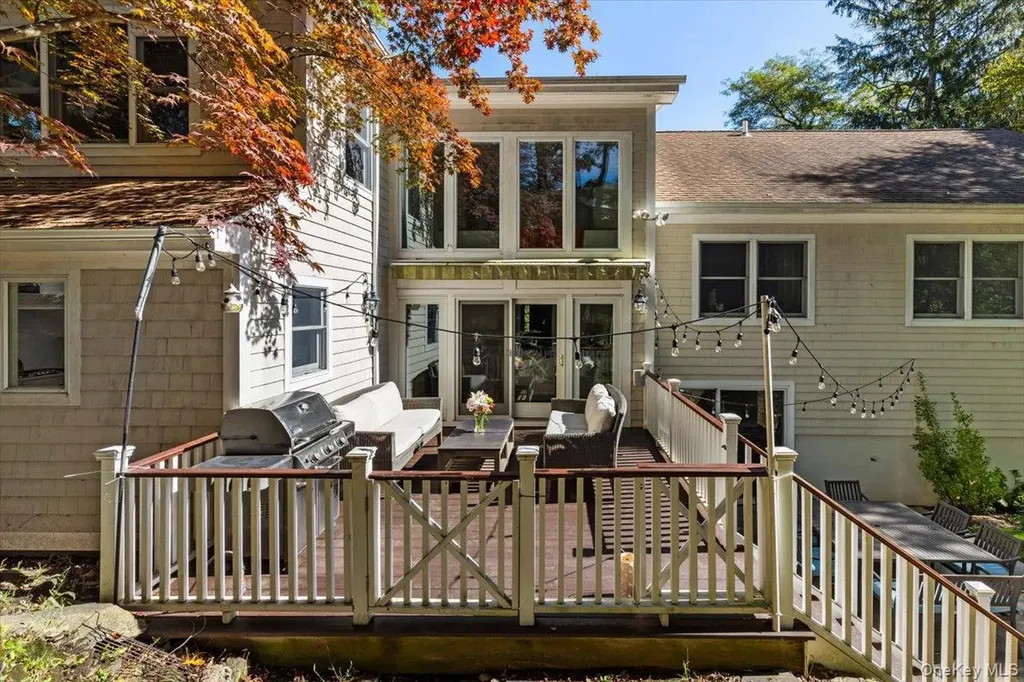 14 Eagles Bluff Rye Brook NY 10573