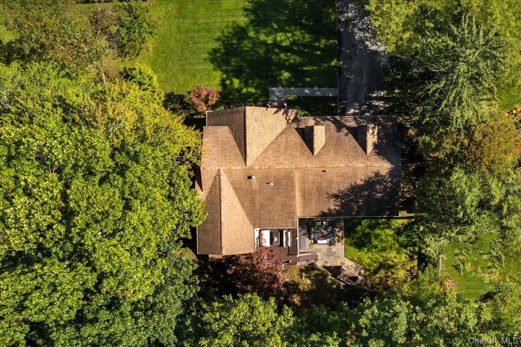 14 Eagles Bluff Rye Brook NY 10573