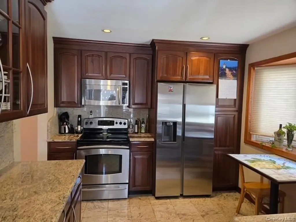 1550 Waters Edge Drive Bayside NY 11360