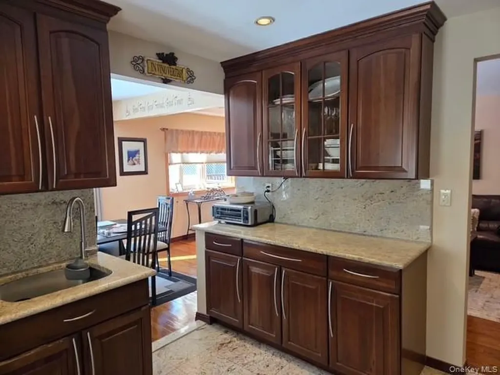 1550 Waters Edge Drive Bayside NY 11360