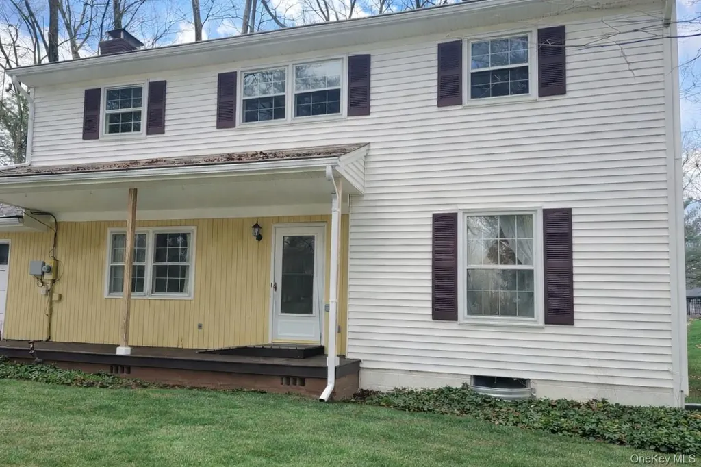 84 Hillis Terrace Poughkeepsie NY 12603