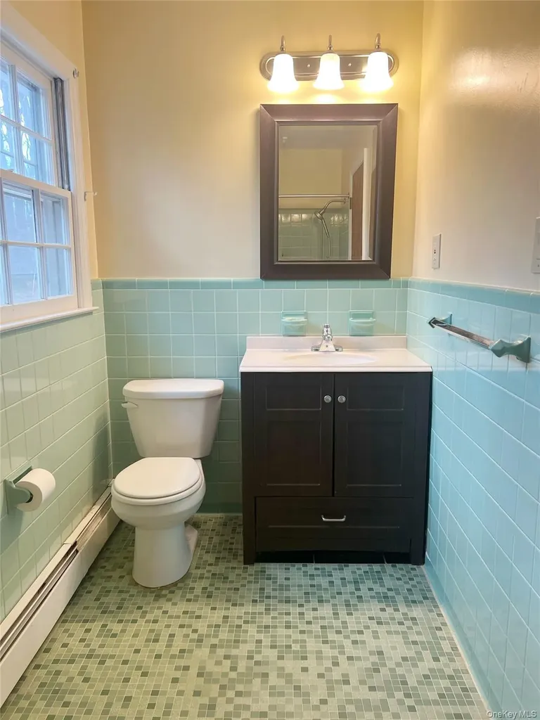 84 Hillis Terrace Poughkeepsie NY 12603