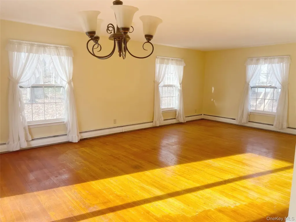 84 Hillis Terrace Poughkeepsie NY 12603