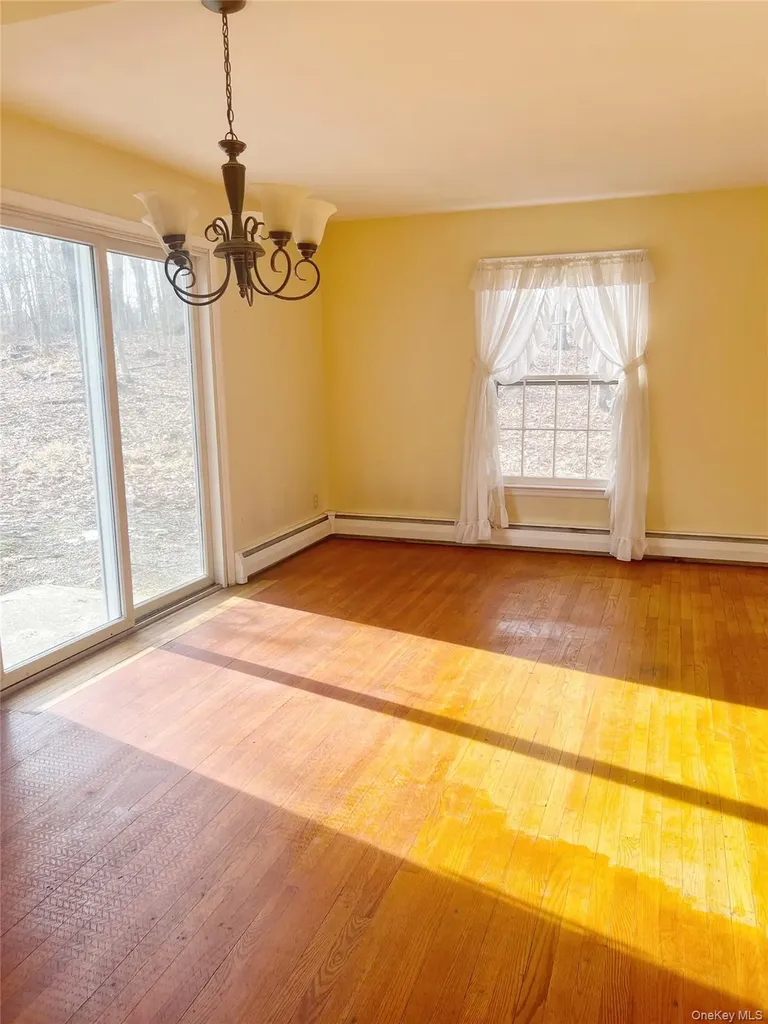 84 Hillis Terrace Poughkeepsie NY 12603