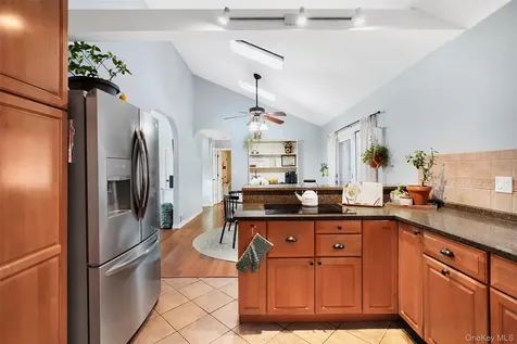 24 Homestead Drive Carmel NY 10512