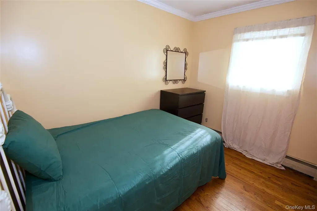 528 14th Street West Babylon NY 11704