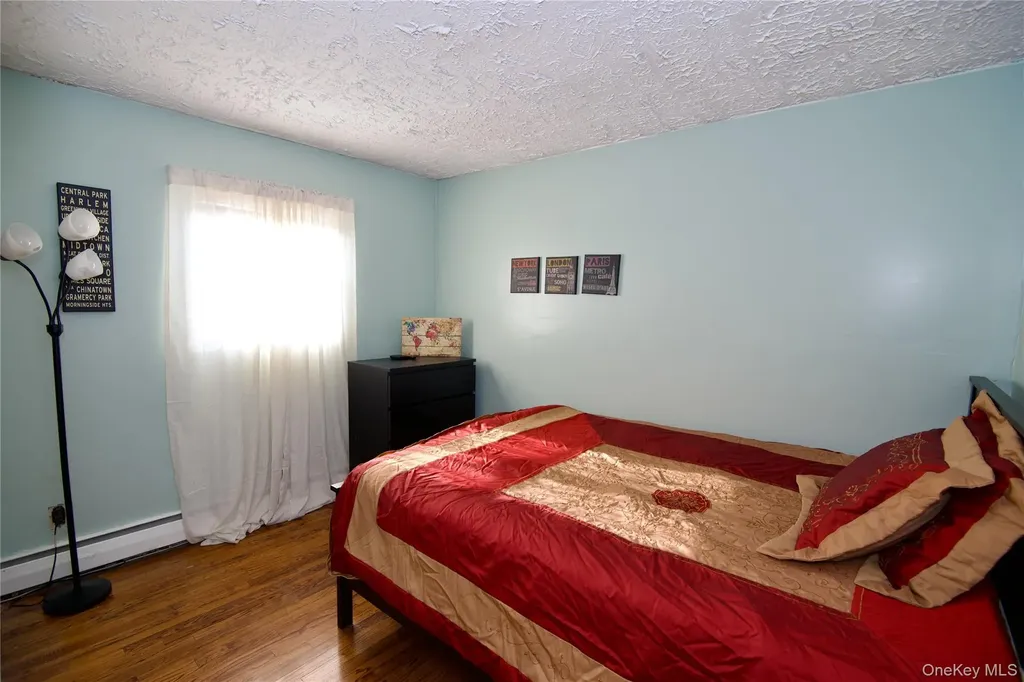 528 14th Street West Babylon NY 11704
