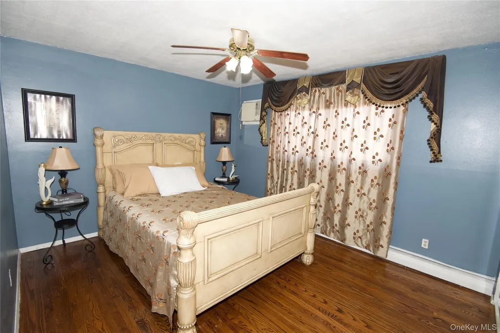 528 14th Street West Babylon NY 11704