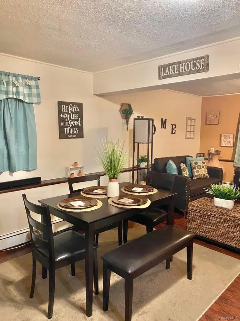 528 14th Street West Babylon NY 11704