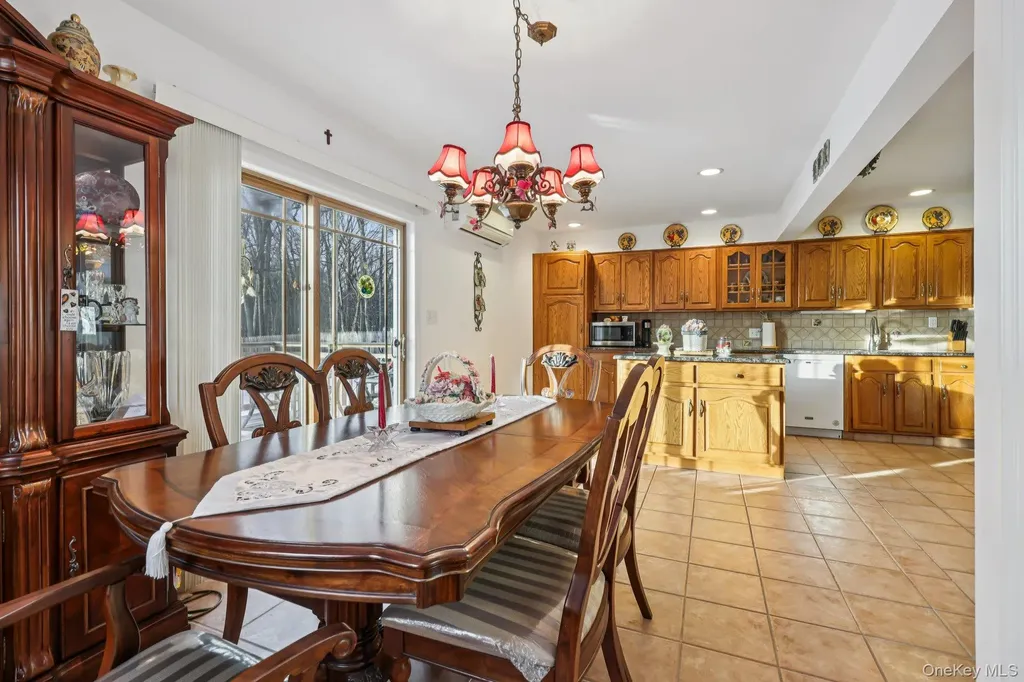375 Laurel Road Pearl River NY 10965
