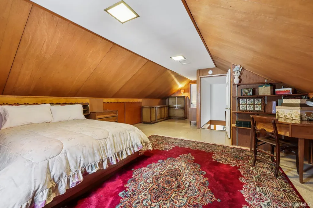 375 Laurel Road Pearl River NY 10965