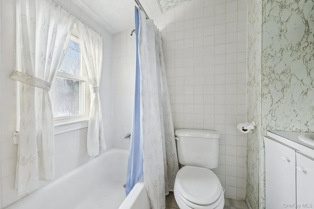 375 Laurel Road Pearl River NY 10965