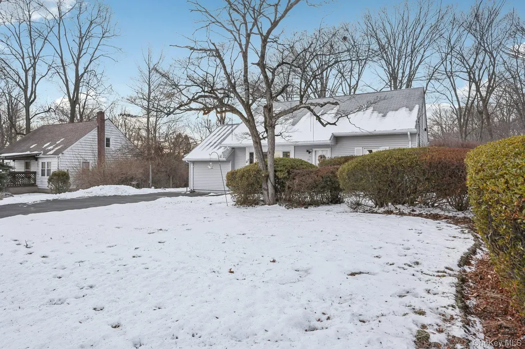 375 Laurel Road Pearl River NY 10965