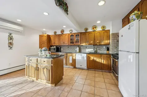 375 Laurel Road Pearl River NY 10965