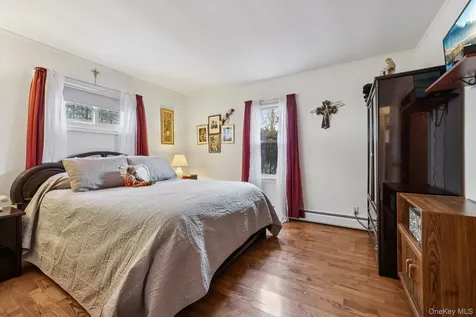 375 Laurel Road Pearl River NY 10965