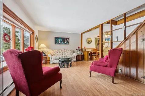 375 Laurel Road Pearl River NY 10965