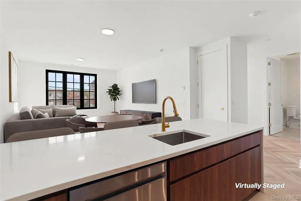 100 E Putnam Avenue Greenwich CT 06807