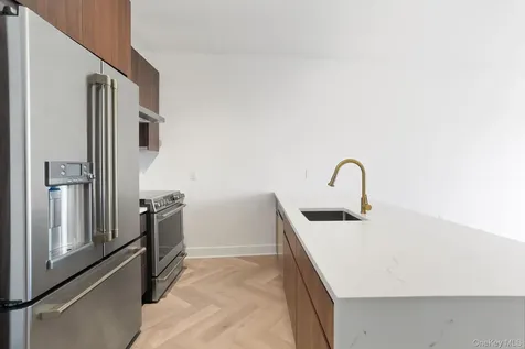 100 E Putnam Avenue Greenwich CT 06807