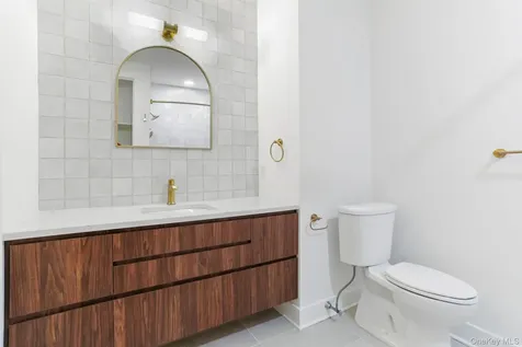 100 E Putnam Avenue Greenwich CT 06807