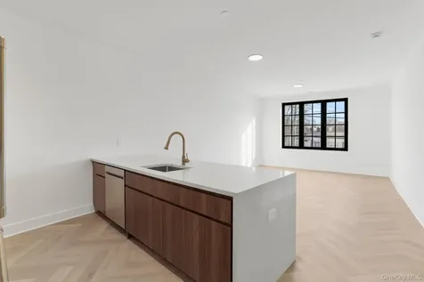 100 E Putnam Avenue Greenwich CT 06807