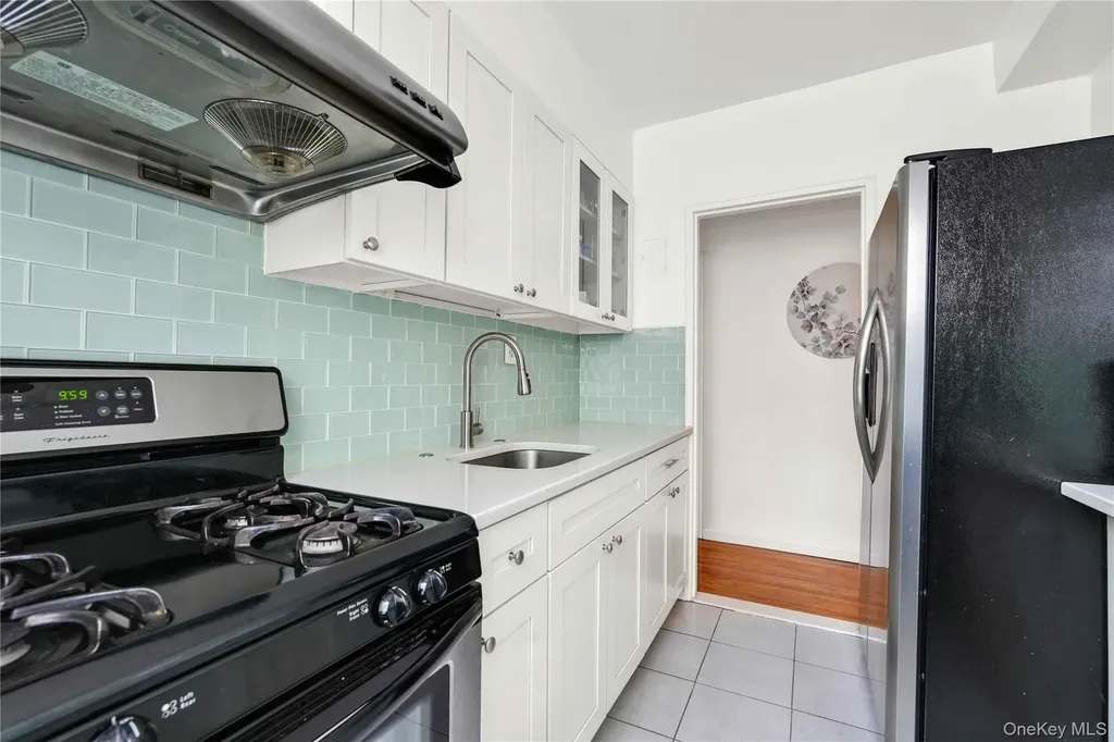 141-15 28th Avenue Flushing NY 11354