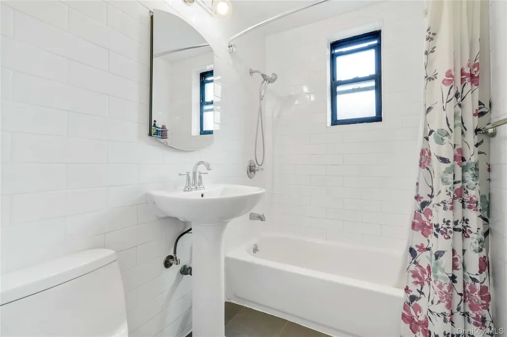 141-15 28th Avenue Flushing NY 11354