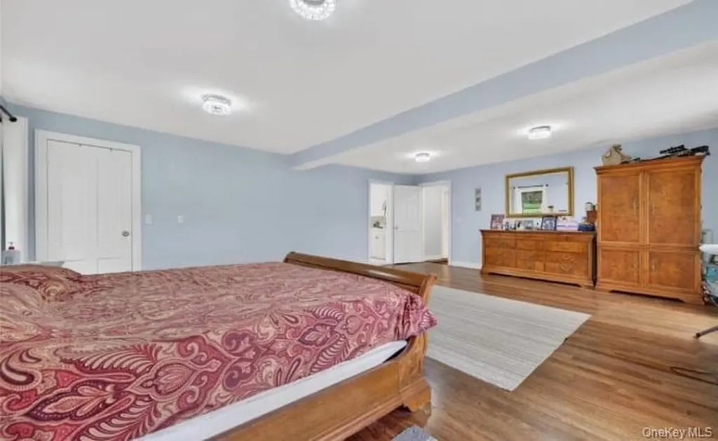 556 Lakes Road Monroe NY 10950